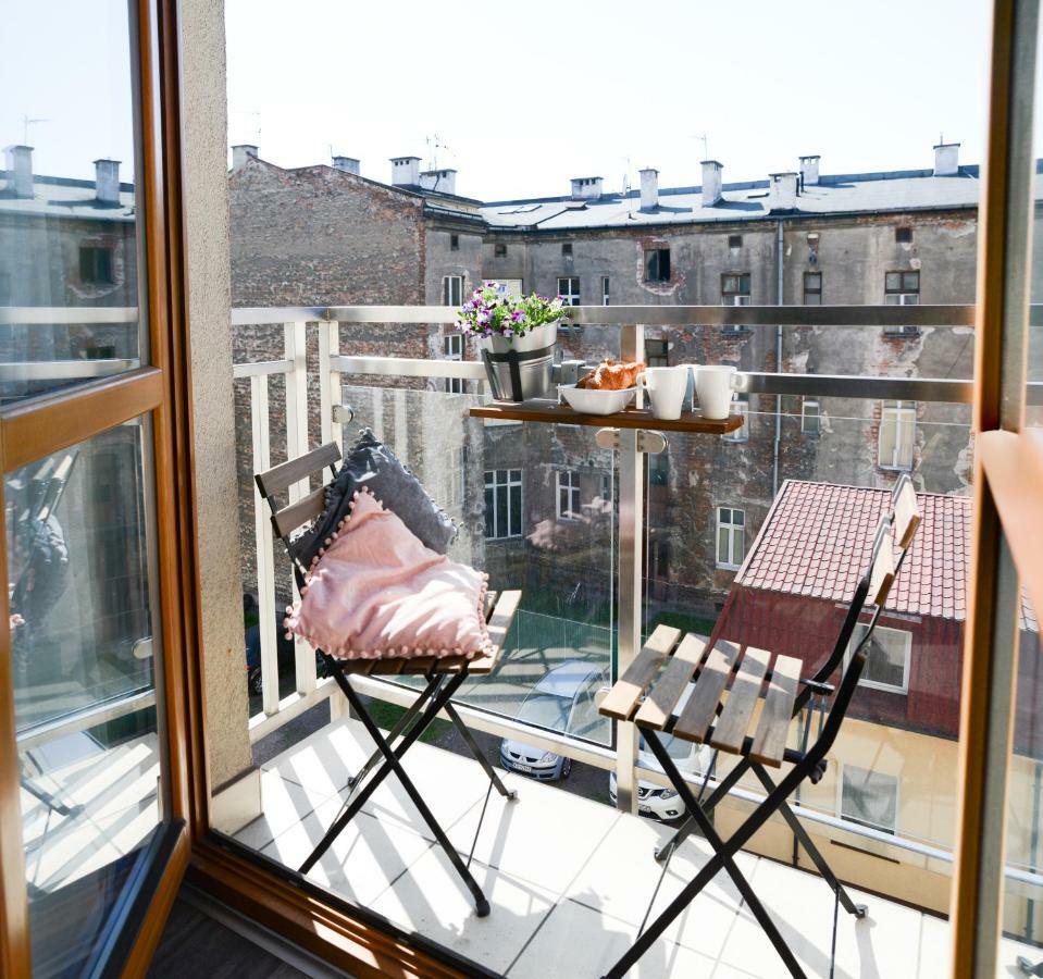 Vinyl Apartment Old Town Kraków Eksteriør billede